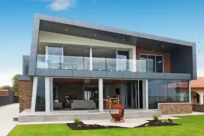 Image de Sunset Cove - Ultimate Beachfront Getaway