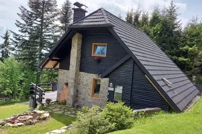 Image de Évasion en Montagne : Votre Retraite Idéale au Cœur de la Nature