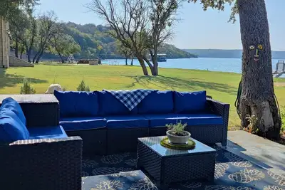Image de droit Cottage privé sur le lac Possum Kingdom (côté ouest)