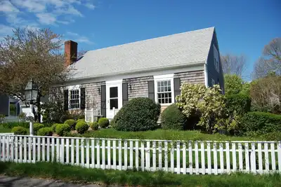 Image de Cap Vinyard classique avec charme et grâce.