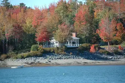 Image de Chalet romantique surplombant la baie Frenchman -