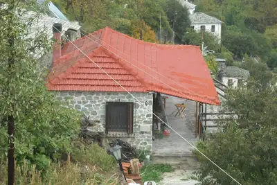 Image de Petite maison individuelle de 60 M2 située à Koukourava, Makrinitsa à Pelion Mt.