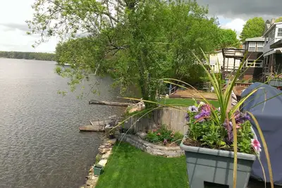 Image de Waterfront House - 2 Br, immense terrasse, des vues magnifiques, Lac Lashaway E. Brookfield