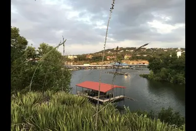 Image de Marina Vista sur le lac Travis - PRÊT D'ÉTÉ!