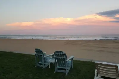 Image de Oceanfront / Boardwalk, Poolside Studio w / Saltwater pool