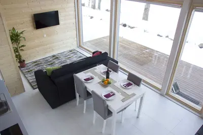 Image de Belle mini villa juste au bord du lac