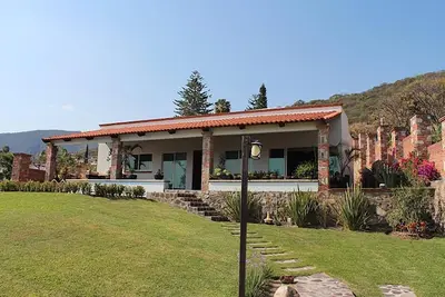 Image de Maison avec vue sur le lac Chapala, piscine privée dans le club de golf