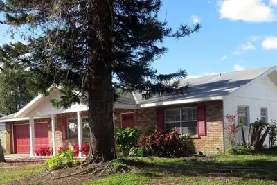 Image de Grand Pool House propre et étincelant. Près des plages de l'île. Commentaires géniaux!