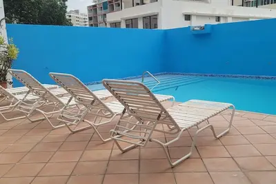 Image de Près de la plage - Condado - Ac, WiFi, & Pool