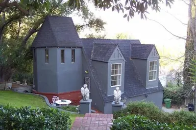 Image de Charmant Guest House avec Loft Disponible