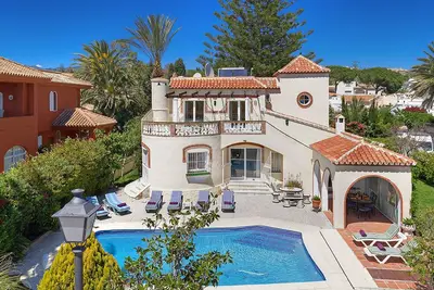 Image de Villa individuelle avec piscine privée à Marbella