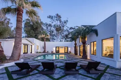 Image de Incroyable Camelback Mountain Mansion