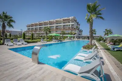 Image de Appartement De Luxe Proche De La Mer | Jaccuzzi Sur Terrasse