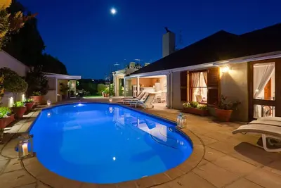 Image de Villa toscane haut de gamme pour 12 personnes avec piscine chauffée et jacuzzi