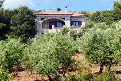 Olive Grove stonemade Residency avec vue panoramique.