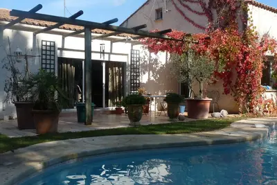 Image de Pretty Villa With Garden and Swimming Pool Between sea and Mountain Title