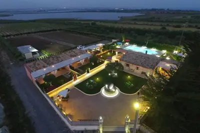 Image de Exclusive villa avec piscine à quelques pas de la mer