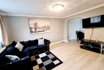 Image de Maison de luxe avec 3 chambres à coucher N ° ExCEL Londres, O2 avec WiFi gratuit, parking et jardin