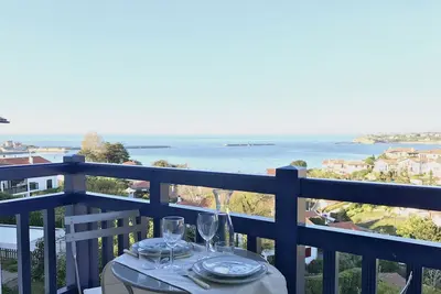 Villa T4 1er Etage Vue Mer  Exceptionnelle Plage Et Commerces  A Pied 5 Mn