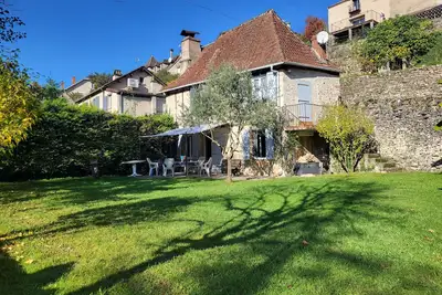 Image de Petite Maison De Charme Dans Le Lot En Pierre Et Colombage