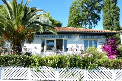 Beau T4 3* cosy, calme, confortable -Terrasse vue montagnes-Proche plage -  Wifi