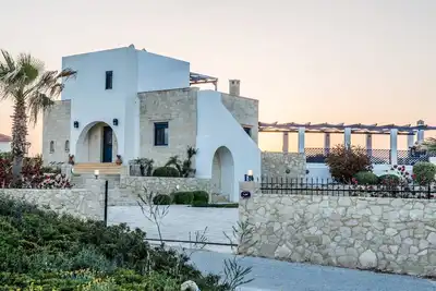 Image de Superbe villa en bord de mer de luxe près de Stavros, Akrotiri, Crète.