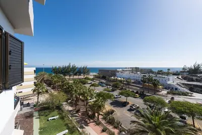 Image de Grand appartement Ă Playa de San AgustĂn.