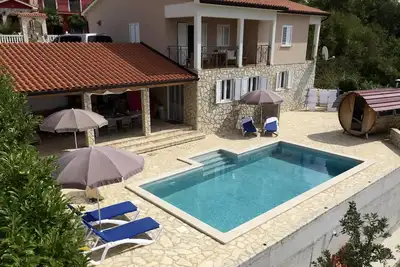 Image de Villa de luxe, climatisation complète, piscine 100% privée, belle cuisine extérieure et proche de la mer