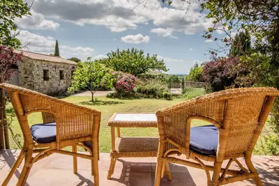 Villa de 4 chambres avec piscine, près de la ville historique d'Uzès, sud de la France