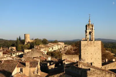 Image de Le Point - Charmante maison de village dans un beau village provençal