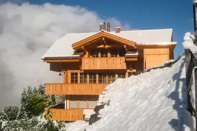 Image de #Chalet Aberot. . . Appartement De Vacances # 1 - Meilleur Emplacement Et Vues De La Ville