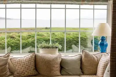 Image de Wifi Gratuit. Séjour luxueux sur l'île de Bute avec des vues spectaculaires sur la mer