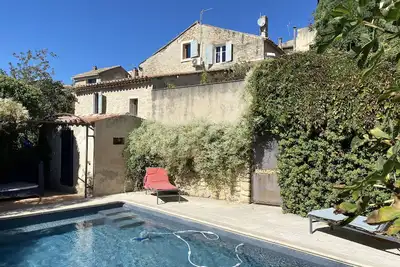 Image de Maison de village avec piscine chauffée dans le Luberon 14 personnes