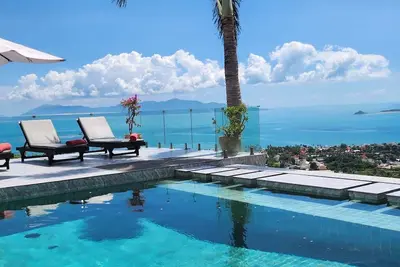 Image de Sea View Villa avec piscine à Bophut colline près du village de Fisherman et du quai.