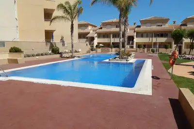 Image de Los Alcazares, villa de 3 chambres avec piscine commune sur le complexe Albatros
