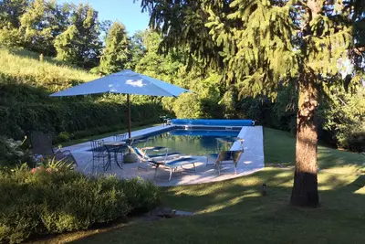 Image de Villa de Charme, Piscine - 14m x 7m x 2. 1m, grands jardins, une vue superbe, la vie privée +.