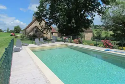 Image de Promo -Périgourdine de caractère, piscine chauffée, calme et repos sur 18 hectares