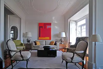 Image de Bel appartement contemporain à Lisbonne pour 8 personnes