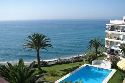 Image de Nerja, 2 Pieces dort dans le centre, dans un endroit calme, à proximité de Balcon de Europa, près de la plage