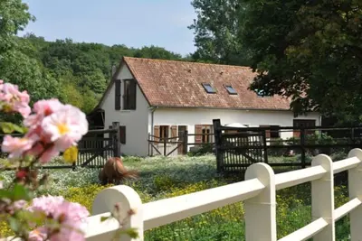 Image de Gite de Charme Mer Côte d'opale vue d'exception sur rivière, forêt et prairie