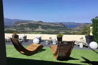 Image de Maison avec vue exceptionnelle sur la baie de St-Florent.