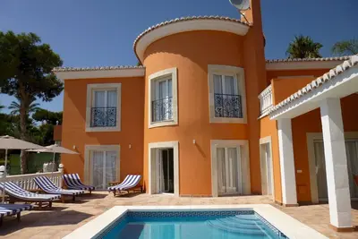 Image de Belle villa 5 chambres 5 sdb avec vue panoramique et piscine privée
