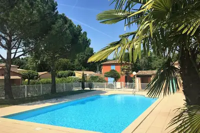 Image de Maison Avec Piscine Dans Golf 18 Trous