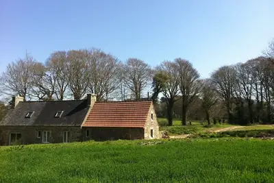 Image de gîte au calme dans le parc d'un château
