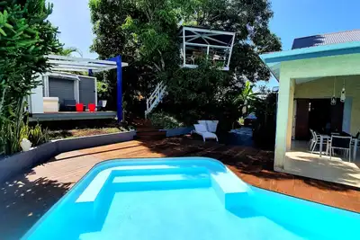 Image de Unique en Guadeloupe : Villa à 400 m de la plage avec cabane dans le manguier