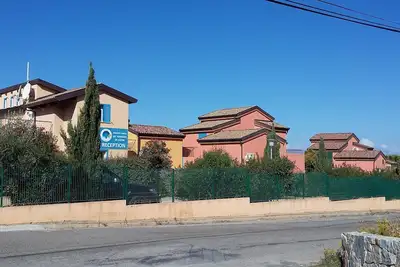 Image de Appartement 6 couchages dans une résidence proche mer à Lozari