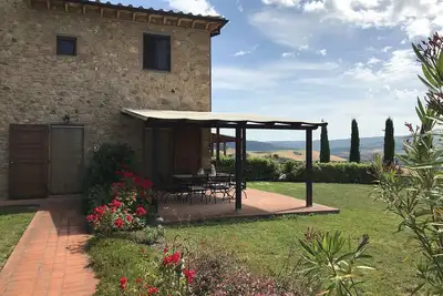 Image de Fantastique appartement avec terrasse et piscine avec vue sur Volterra