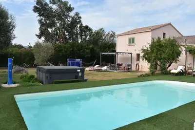 Image de Belle maison calme, confortable avec piscine pour des vacances familiales