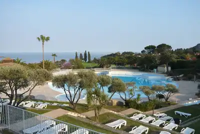 Image de Cap Esterel Agay appartement climatisé vue mer piscines