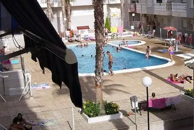Image de Appartement 2 chambres piscine communautaire Wifi proche des plages